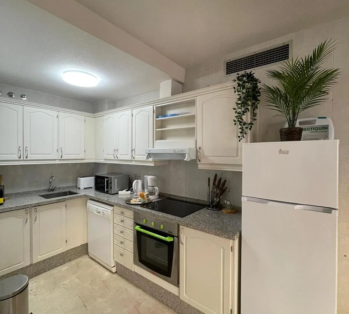 Apartment Teresa Fuengirola 0*,